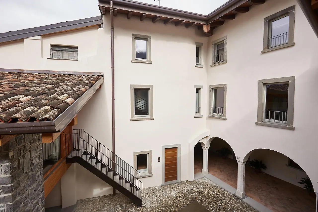 Frühstückspension Bed and Breakfast Palazzo Eleonora Monasterolo del Castello