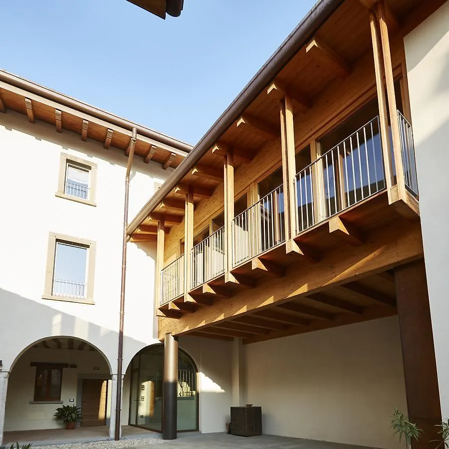 Bed and Breakfast Palazzo Eleonora Monasterolo del Castello